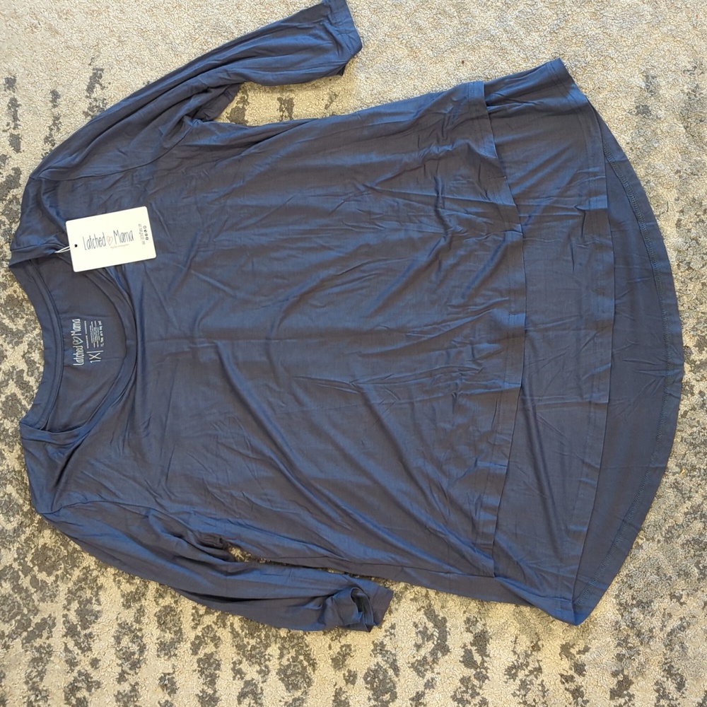 NWT Latched Mama 3/4 Sleeve Scoop Neck Nursing Top 2.0